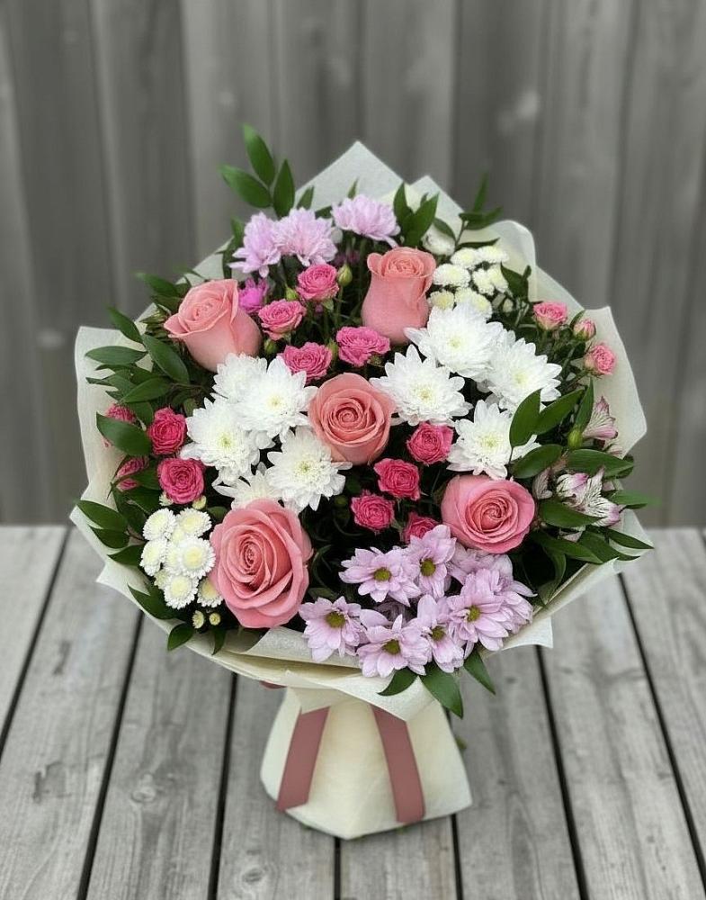 Букет цветов из: Альстромерии, Гвоздики, Розы и Хризантемы в Петровске-Забайкальском