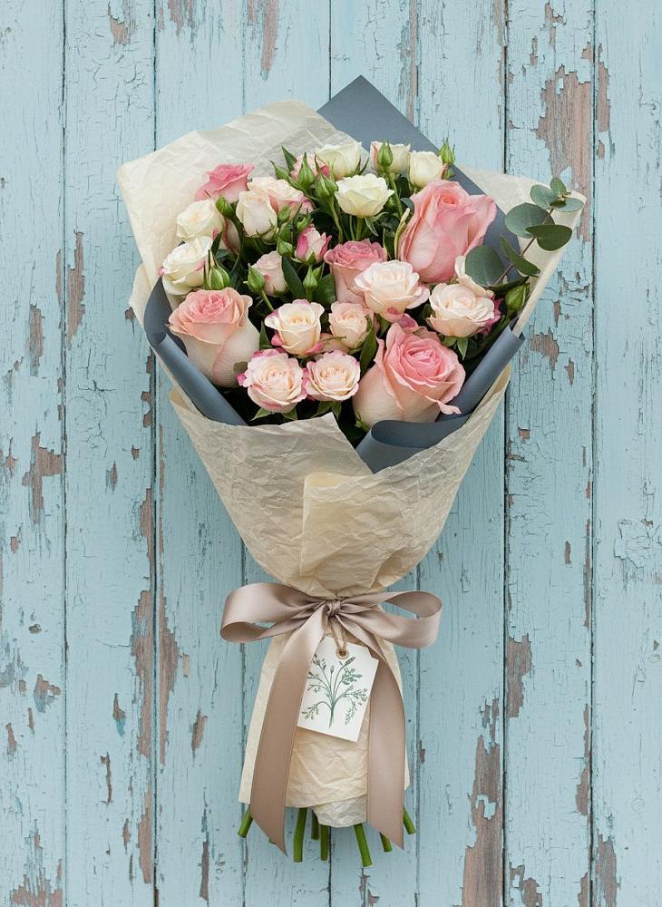 Букет цветов из: Розы в Петровске-Забайкальском