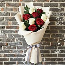 Букет цветов из:  Розы в Петровске-Забайкальском