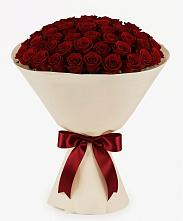 Букет 101 Бордовая роза Блэк Бакарра в Петровске-Забайкальском