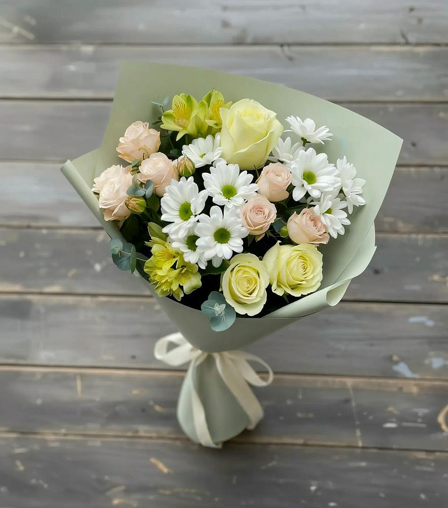 Букет цветов из: Альстромерии, Розы и Хризантемы в Петровске-Забайкальском