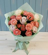 Букет цветов из:  Розы в Петровске-Забайкальском