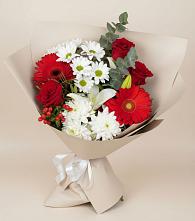Букет цветов из:  Розы, Хризантемы, Герберы и Лилии в Петровске-Забайкальском