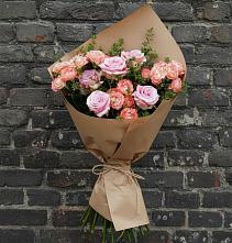 Букет цветов из:  Розы в Петровске-Забайкальском