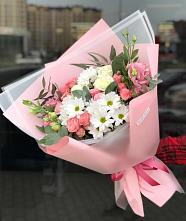 Букет цветов из:  Розы, Лизиантусы и Хризантемы в Петровске-Забайкальском