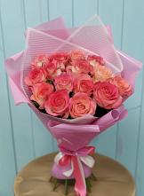Букет 15 Розовых роз Равель в Петровске-Забайкальском