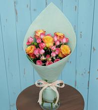 Букет цветов из:  Розы в Петровске-Забайкальском